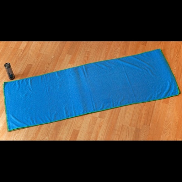 Non Slip Yoga Mat Towel Blue Green - Picture 3 of 3